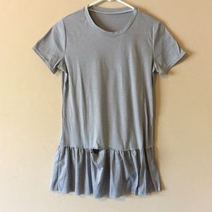 Light grey, Flowy bottom Tee
